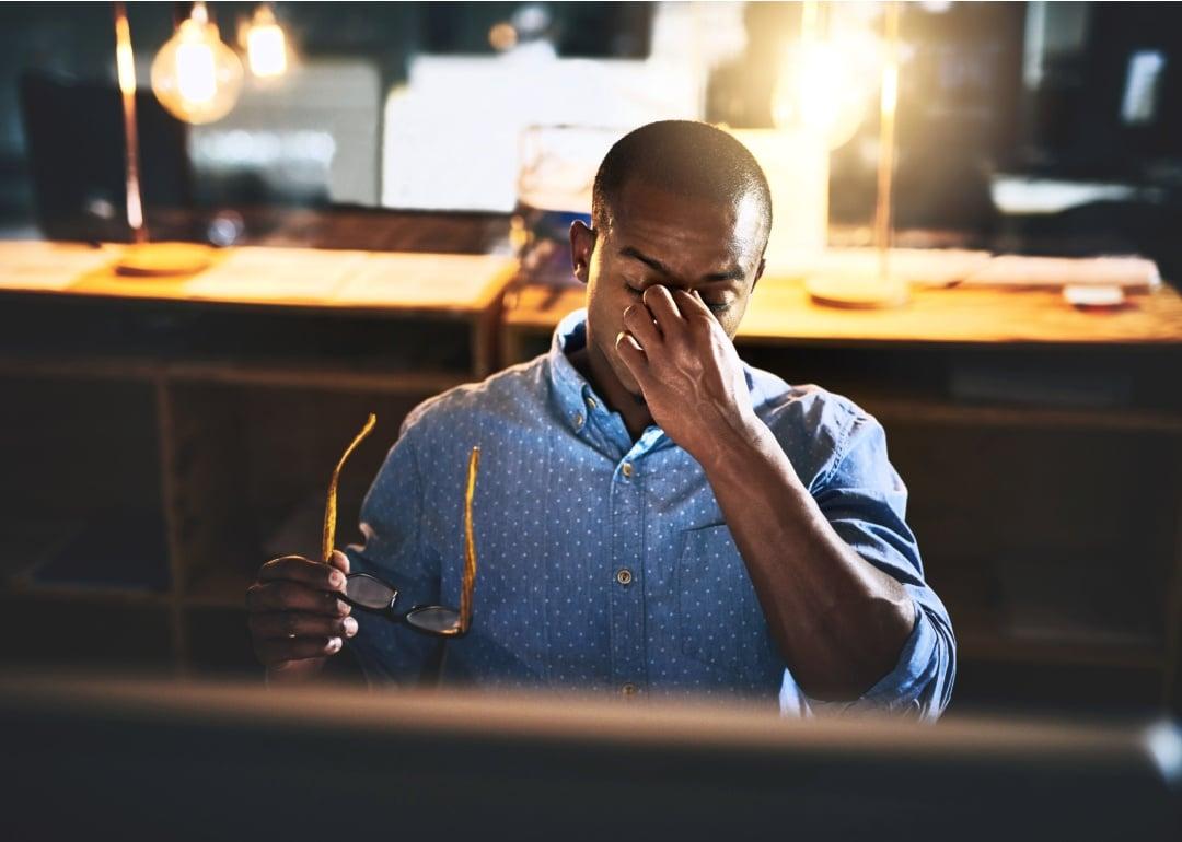 is-workplace-burnout-the-new-normal-for-americans-and-canadians-it-doesnt-have-to-be